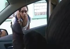 Appetitliche schwarze Frau macht versaute dicke weiber sinnlichen Blowjob für Drah Hahala
