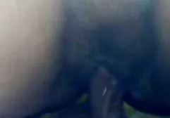 Vagina einer reifen dicke schöne weiber Schönheit fickt hart mit einer Sexmaschine bis zum Umfallen