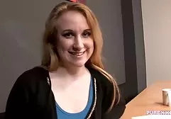 Junge schwarze Frau kann grosse dicke frauen verführen