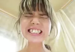 Malaysisches Mädchen schluckt Touristensperma nach fette frau von hinten Blowjob ohne Gandon
