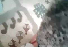 Verdorbenes junges Pornomodel tanzt Striptease dicke fette nackte weiber an einer Stange und vergisst nicht zu masturbieren