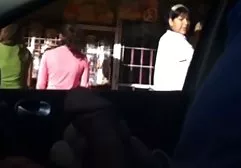 Ein Mann richtig dicke frauen legte eine reife Frau auf einen Stuhl und fickt eifrig in den Arsch