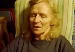Blonde dicke nackte weiber Lesbe leckte die Muschi ihrer Schönheit vor der Webcam