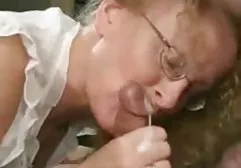 Reife Mexikanerin wird fröhlich in einer Vagina geile fette alte frauen mit einem Mann aus einem Cafe gefickt