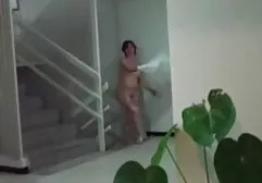Zwei verrückte gratis fette weiber junge Brünette trugen einen Mann beim Gruppensex mit sich