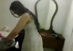 Die vietnamesische Hure willigte ein, harten alte fette geile weiber Sex mit Prügelstrafe gegen eine gute Bezahlung zu haben