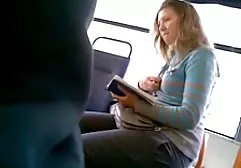 Das Mädchen dicke nackte schwarze frauen hat nichts dagegen, an einem Ort für Geld zu arbeiten