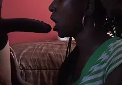 Selbst gemachtes Mädchen zahlt mit einem tiefen nackte alte dicke frauen Blowjob mit Cumshot auf ihrem Gesicht am Ende